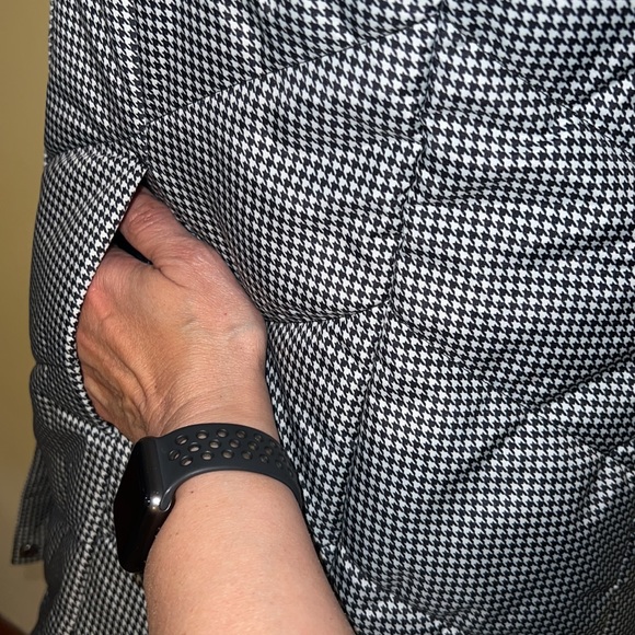 Christopher & Banks Long Quilted Houndstooth Vest Color: Black/White - Picture 5 of 12